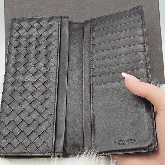 Bottega Veneta Intrecciato Bifold Card Wallet - Picture 8 of 17